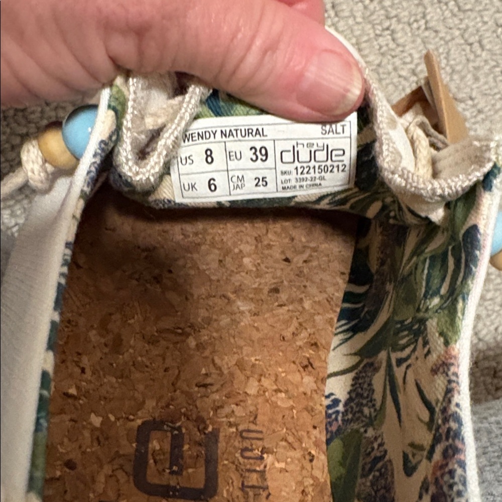 NWT Hey Dude Wendy Natural Shoes - Size 8 - Picture 7 of 8